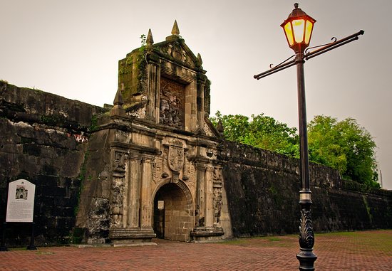 Tempat Wisata Terkenal di Filipina - Fort Santiago